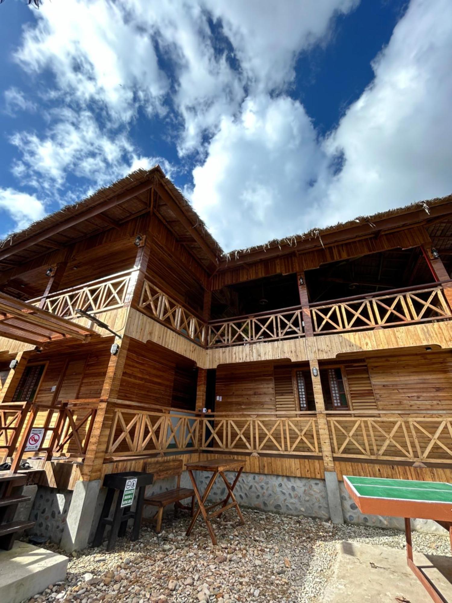 Islanders Hostel Port Barton Сан-Висенте Экстерьер фото