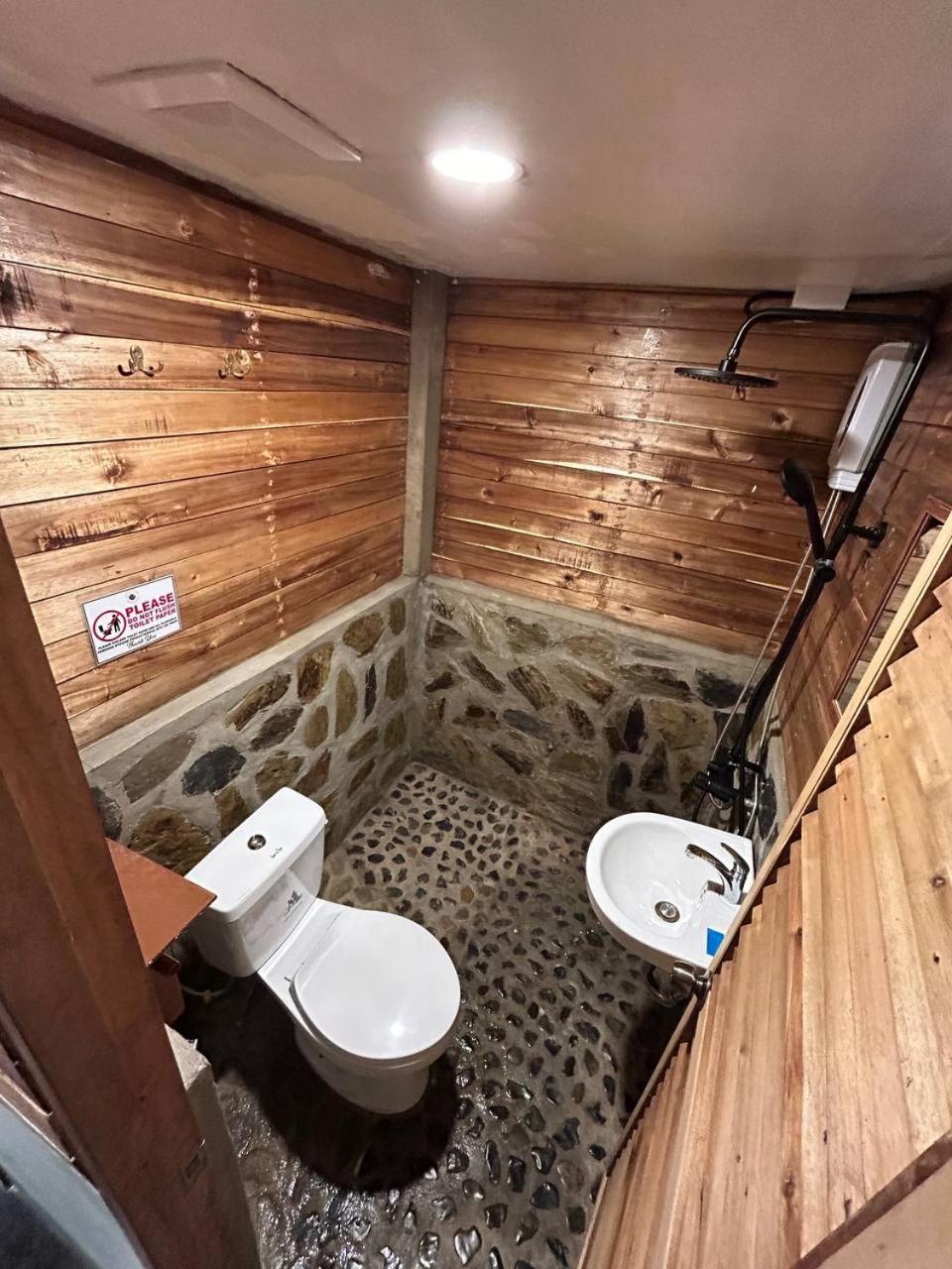 Islanders Hostel Port Barton Сан-Висенте Экстерьер фото